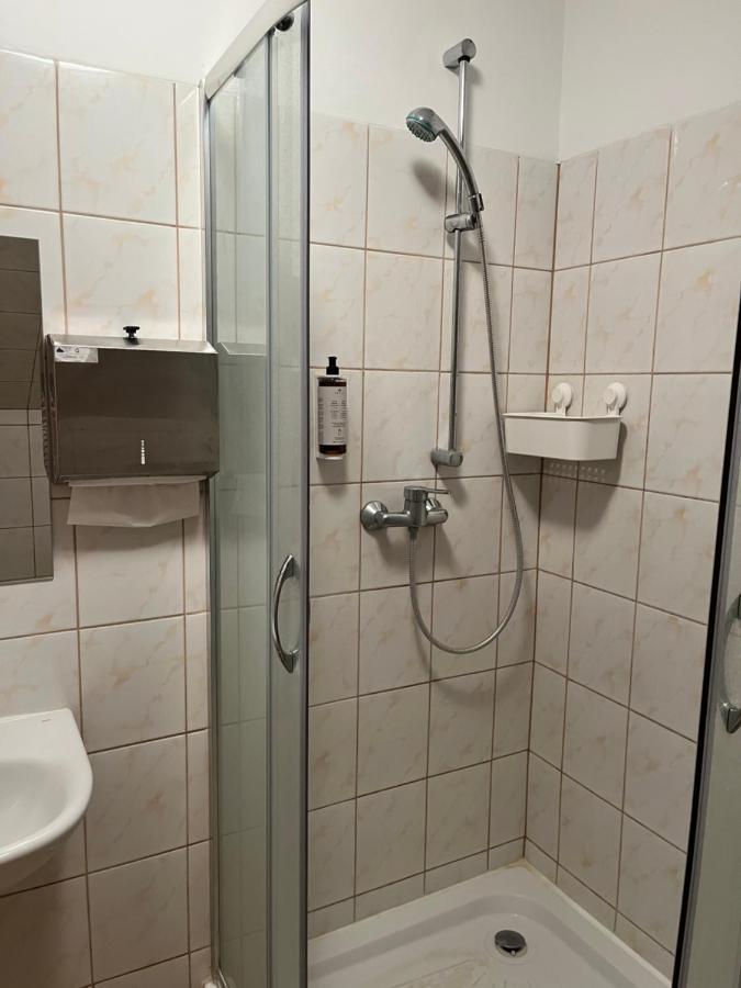 Osrodek Konferencyjno-Wypoczynkowy Hostel Chojna Buitenkant foto