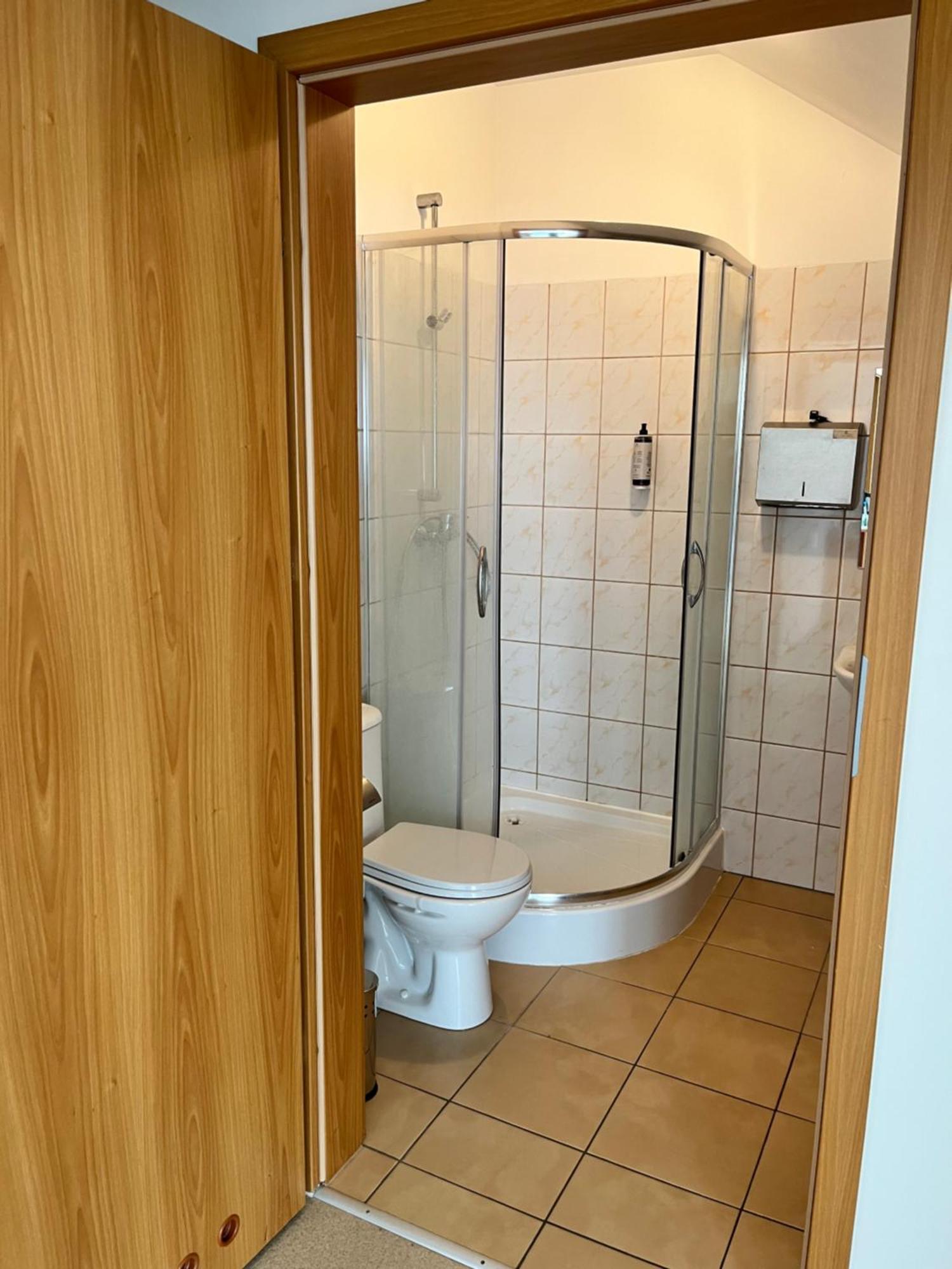 Osrodek Konferencyjno-Wypoczynkowy Hostel Chojna Buitenkant foto