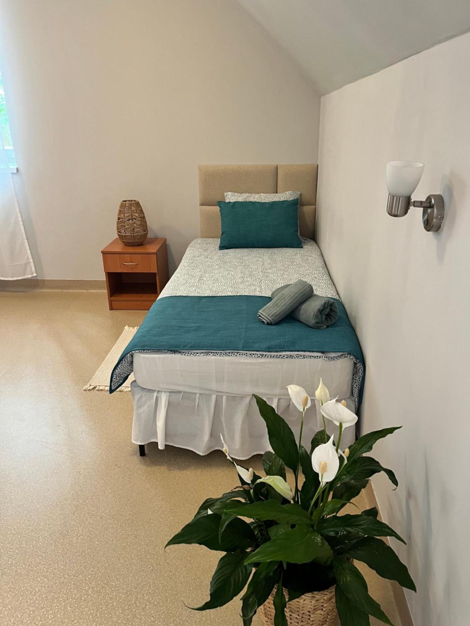 Osrodek Konferencyjno-Wypoczynkowy Hostel Chojna Buitenkant foto