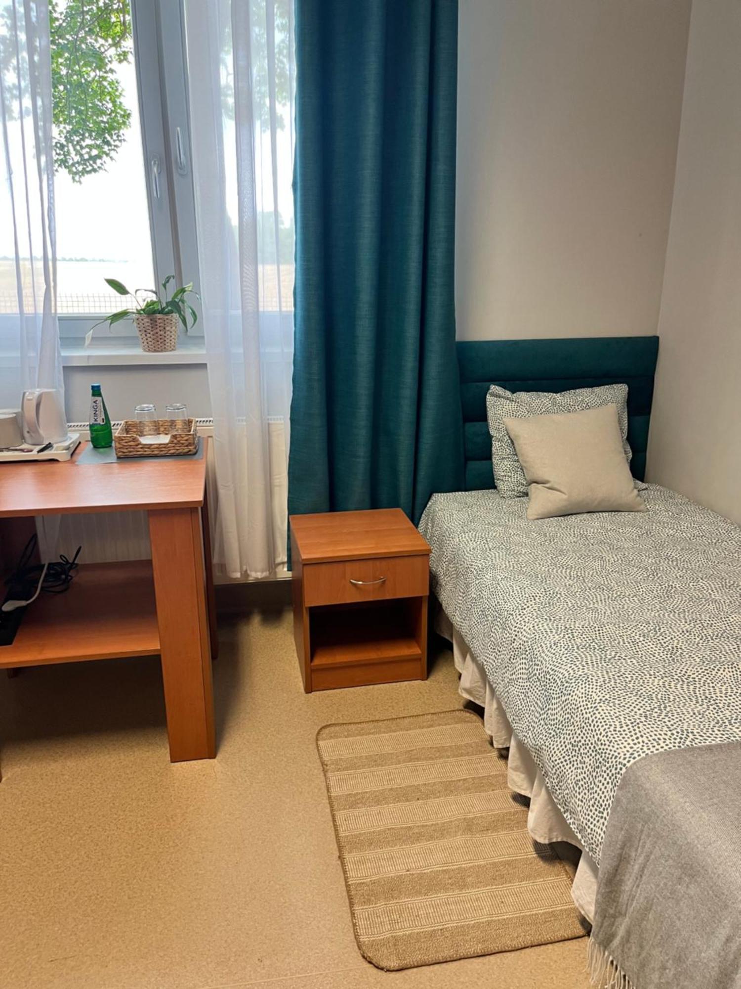 Osrodek Konferencyjno-Wypoczynkowy Hostel Chojna Buitenkant foto