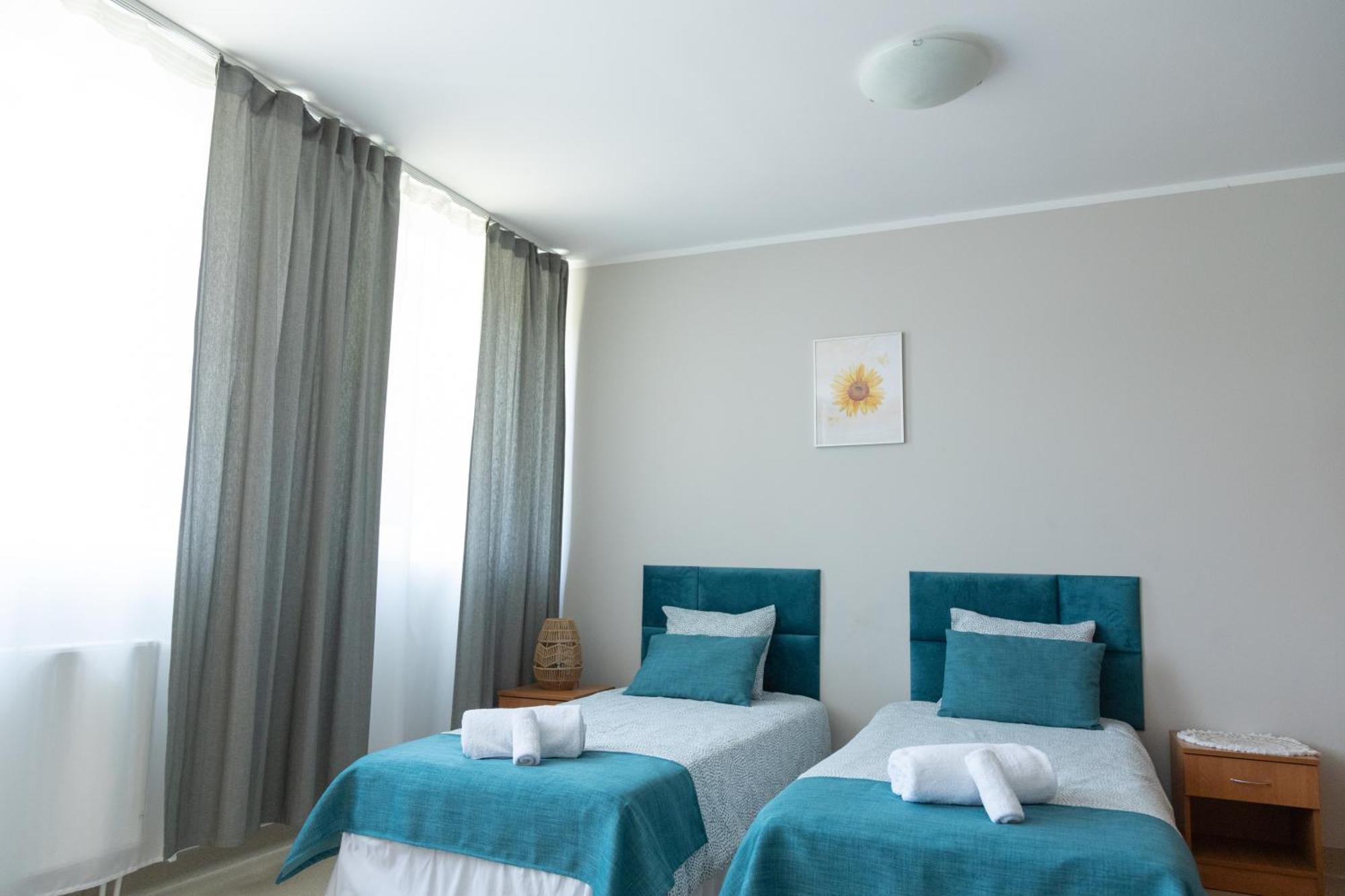 Osrodek Konferencyjno-Wypoczynkowy Hostel Chojna Buitenkant foto